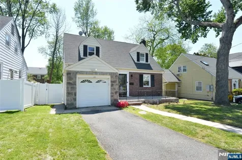 26 Bennett Road Teaneck NJ 07666