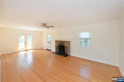 26 Bennett Road Teaneck NJ 07666