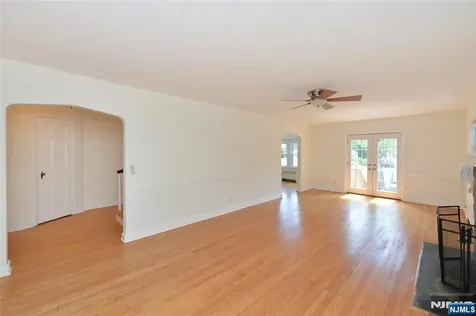 26 Bennett Road Teaneck NJ 07666