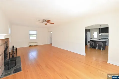 26 Bennett Road Teaneck NJ 07666