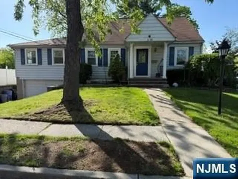 95 Westview Avenue Paramus NJ 07652