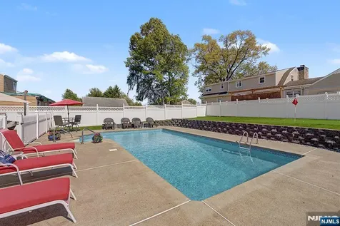 294 Hayes Drive Saddle Brook NJ 07663