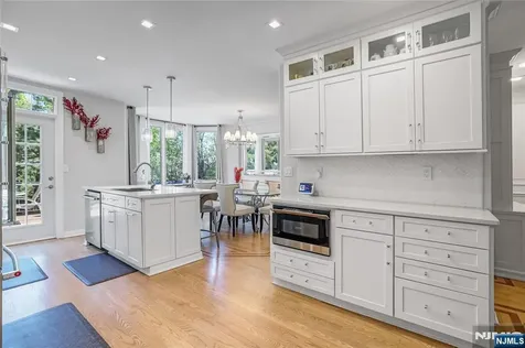 117 Kensington Drive Fort Lee NJ 07024