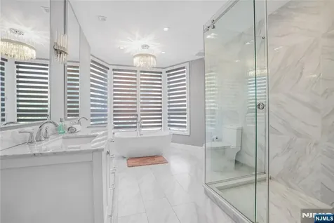 117 Kensington Drive Fort Lee NJ 07024