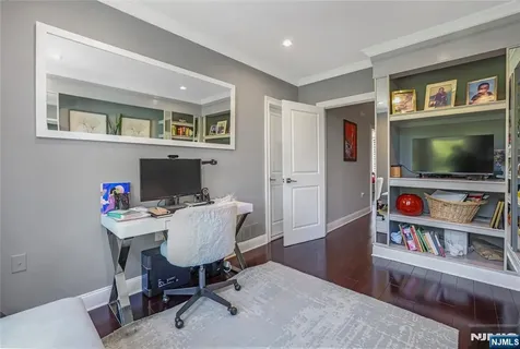 117 Kensington Drive Fort Lee NJ 07024