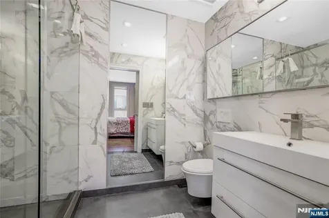 117 Kensington Drive Fort Lee NJ 07024
