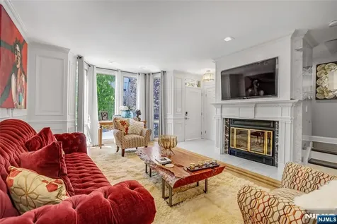 117 Kensington Drive Fort Lee NJ 07024