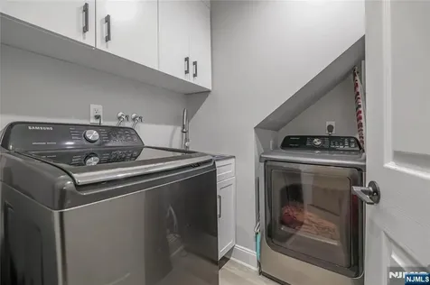 117 Kensington Drive Fort Lee NJ 07024
