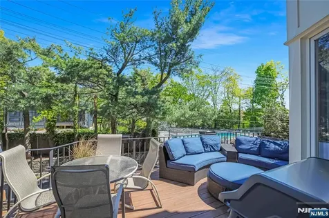 117 Kensington Drive Fort Lee NJ 07024