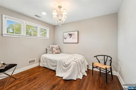 480 Upper Boulevard Ridgewood NJ 07450