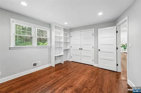 480 Upper Boulevard Ridgewood NJ 07450