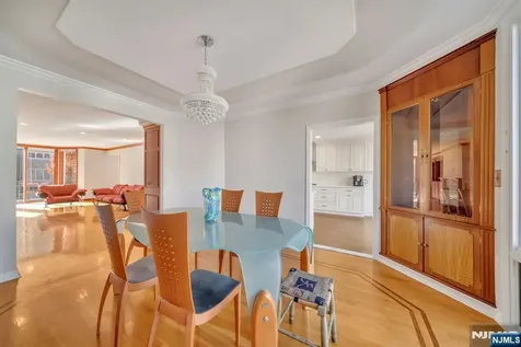 55 Victoria Place Fort Lee NJ 07024