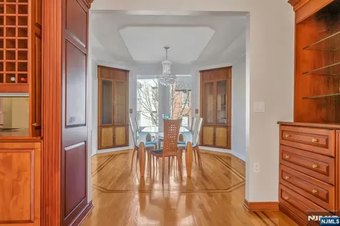 55 Victoria Place Fort Lee NJ 07024