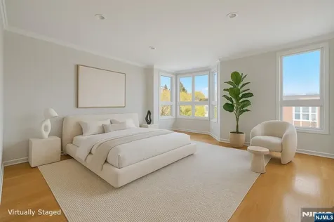 55 Victoria Place Fort Lee NJ 07024