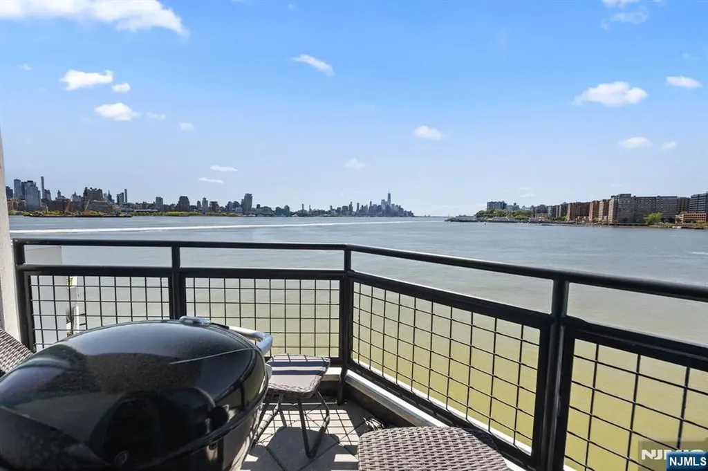 600 Harbor Boulevard Weehawken NJ 07086