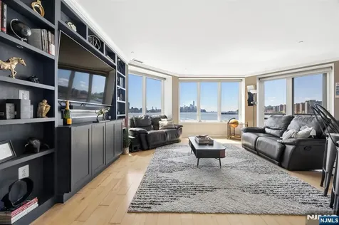 600 Harbor Boulevard Weehawken NJ 07086