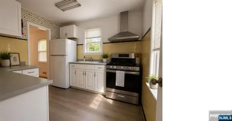 390 Chestnut Street Paramus NJ 07652
