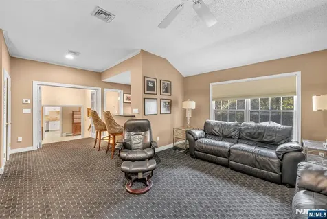 24 Vanderbeck Lane Mahwah NJ 07430