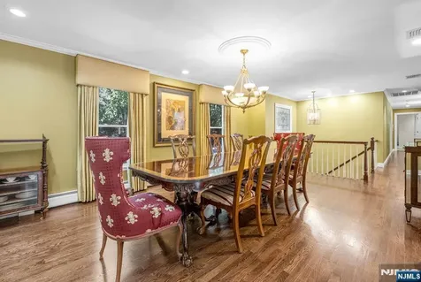 24 Vanderbeck Lane Mahwah NJ 07430