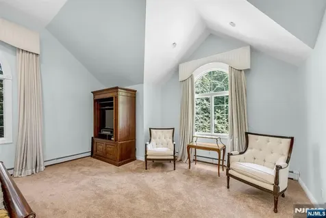 24 Vanderbeck Lane Mahwah NJ 07430