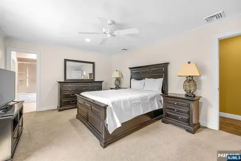 24 Vanderbeck Lane Mahwah NJ 07430