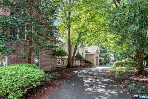 24 Vanderbeck Lane Mahwah NJ 07430