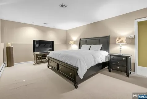 24 Vanderbeck Lane Mahwah NJ 07430