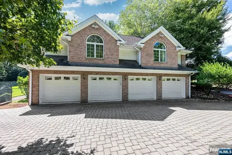 24 Vanderbeck Lane Mahwah NJ 07430