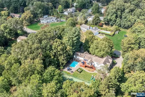 24 Vanderbeck Lane Mahwah NJ 07430