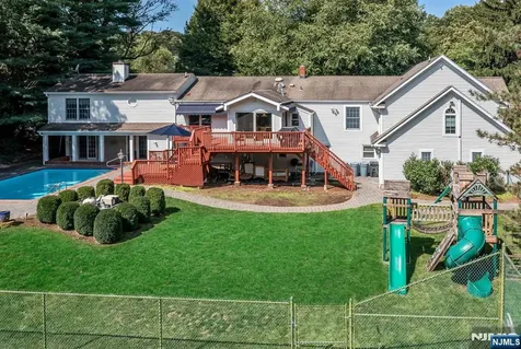 24 Vanderbeck Lane Mahwah NJ 07430