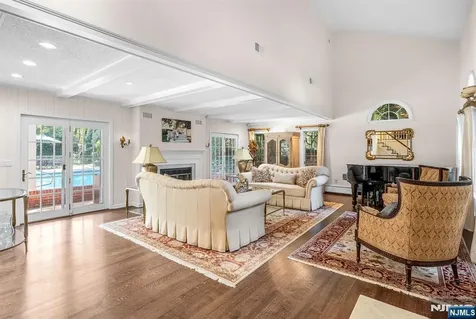 24 Vanderbeck Lane Mahwah NJ 07430