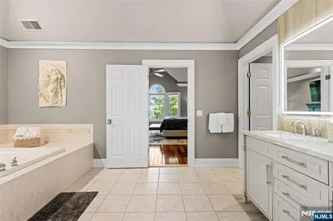 2 Manor Drive Sparta NJ 07871
