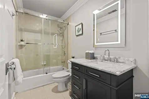 2 Manor Drive Sparta NJ 07871