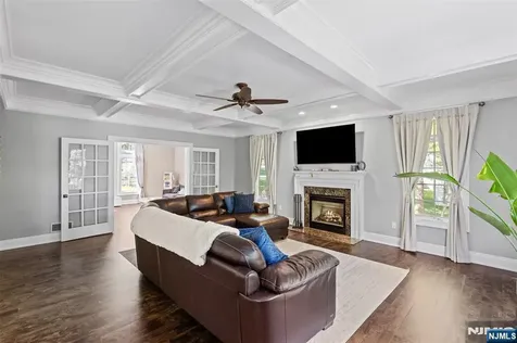 2 Manor Drive Sparta NJ 07871