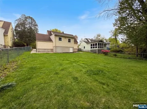 616 River Road Teaneck NJ 07666