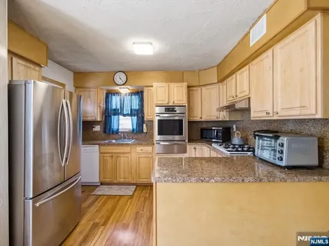98 Moonachie Road Moonachie NJ 07074