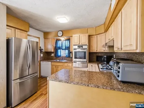 98 Moonachie Road Moonachie NJ 07074