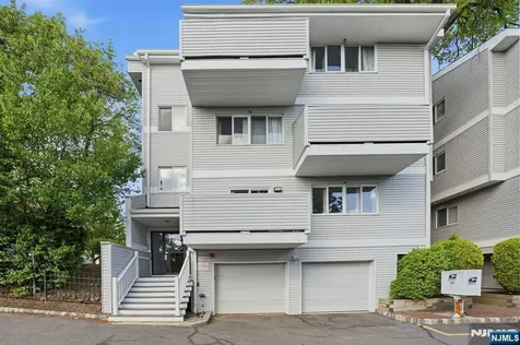 142 Main Avenue Passaic NJ 07055