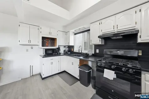 142 Main Avenue Passaic NJ 07055