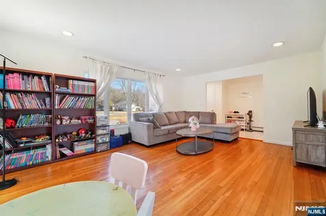 324 Brook Street Harrington Park NJ 07640