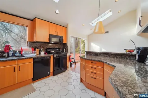 324 Brook Street Harrington Park NJ 07640