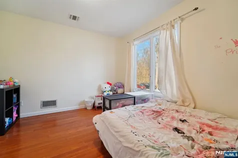 324 Brook Street Harrington Park NJ 07640