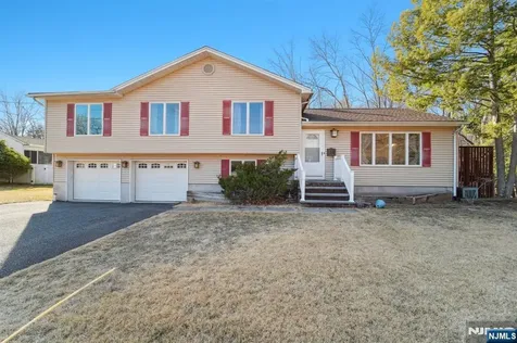 324 Brook Street Harrington Park NJ 07640
