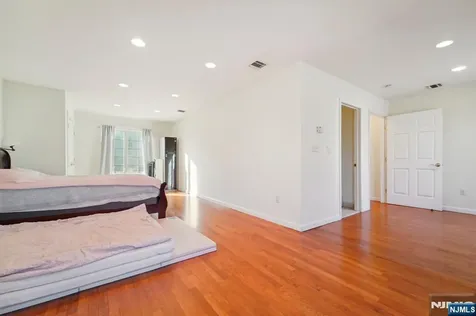 324 Brook Street Harrington Park NJ 07640