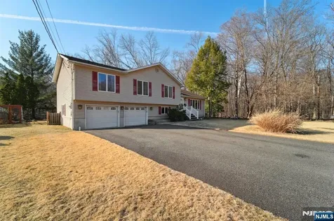 324 Brook Street Harrington Park NJ 07640