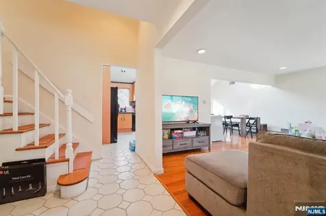 324 Brook Street Harrington Park NJ 07640