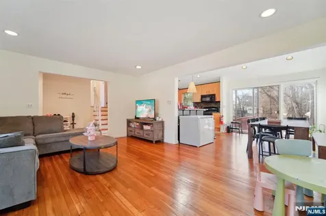 324 Brook Street Harrington Park NJ 07640