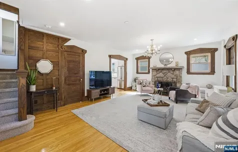 181 Highwood Avenue Leonia NJ 07605