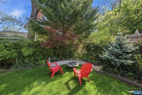 181 Highwood Avenue Leonia NJ 07605