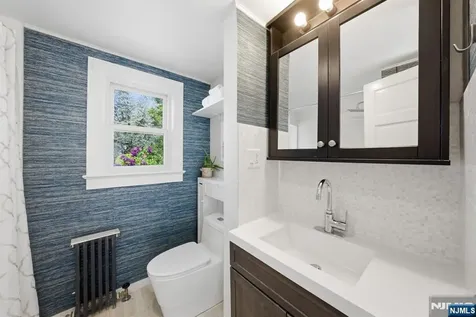 181 Highwood Avenue Leonia NJ 07605